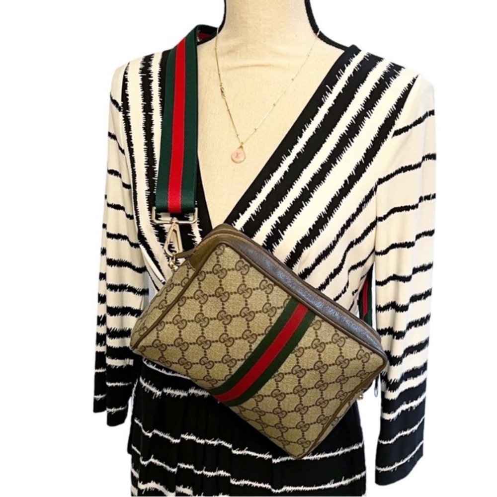 Vintage Gucci | GG Sherry Web Clutch Pouch Crossbody Purse